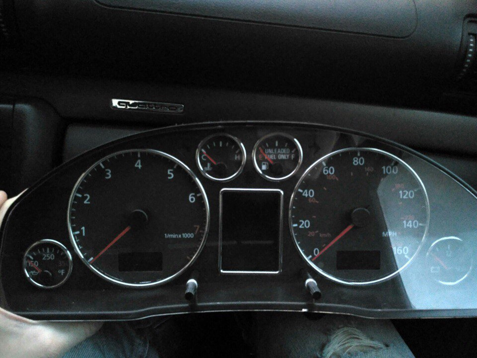 Хромированные кольца на приборную панель — Audi A4 (B5), 1,8 л, 2001 ...