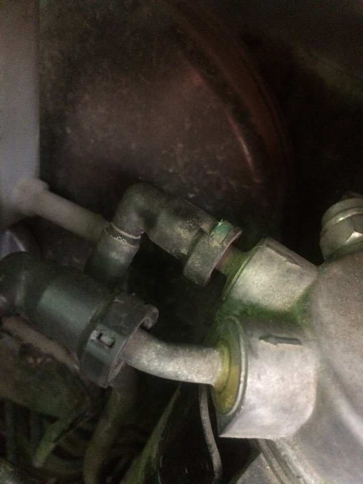 Замена топливного фильтра на последнем ТО — KIA Sportage (3G), 2 л ...