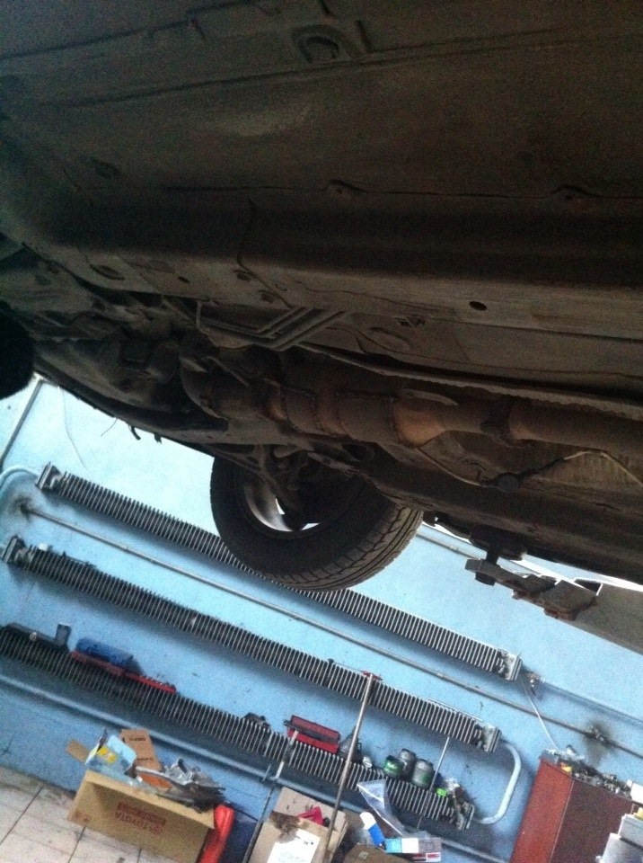 Выбили катализатор и поставили обманку — Honda Accord (7G), 2,4 л, 2005 ...