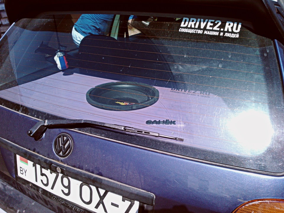 Саб в полку! — Volkswagen Golf Mk3, 1,4 л, 1994 года | автозвук | DRIVE2