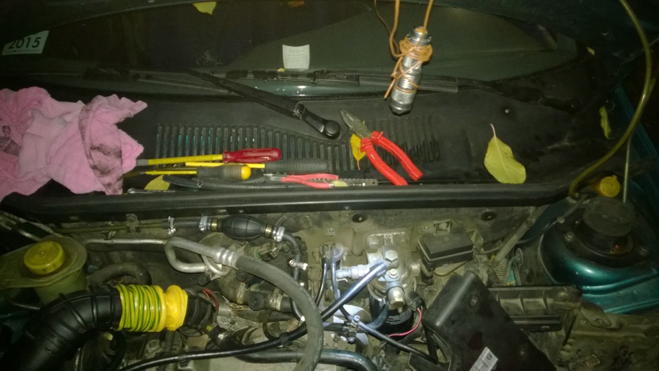 Ручная топливная помпа. — FIAT Palio (Mark I), 1,7 л, 1999 года ...