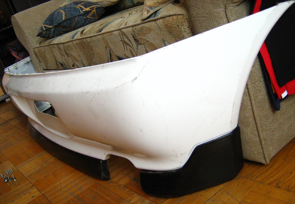 Результат справа — Mitsubishi Colt V