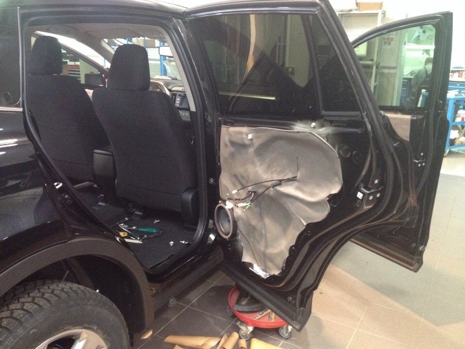Первым делом шумка! — Toyota RAV4 (IV), 2 л, 2014 года | аксессуары ...