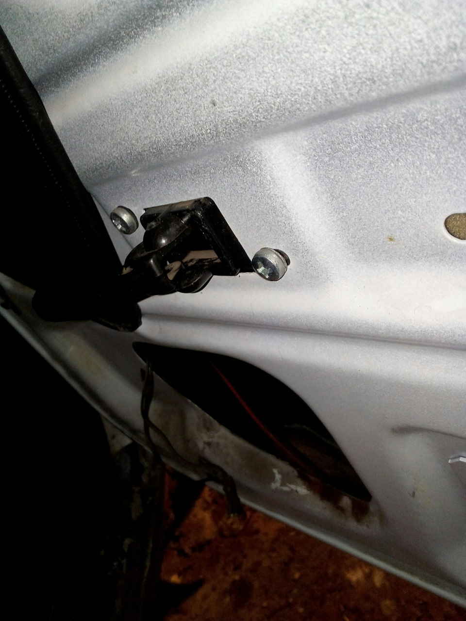 Сломалась ручка двери ВАЗ 2105 — LADA 21054, 1,6 л., 2009 года | своими ...