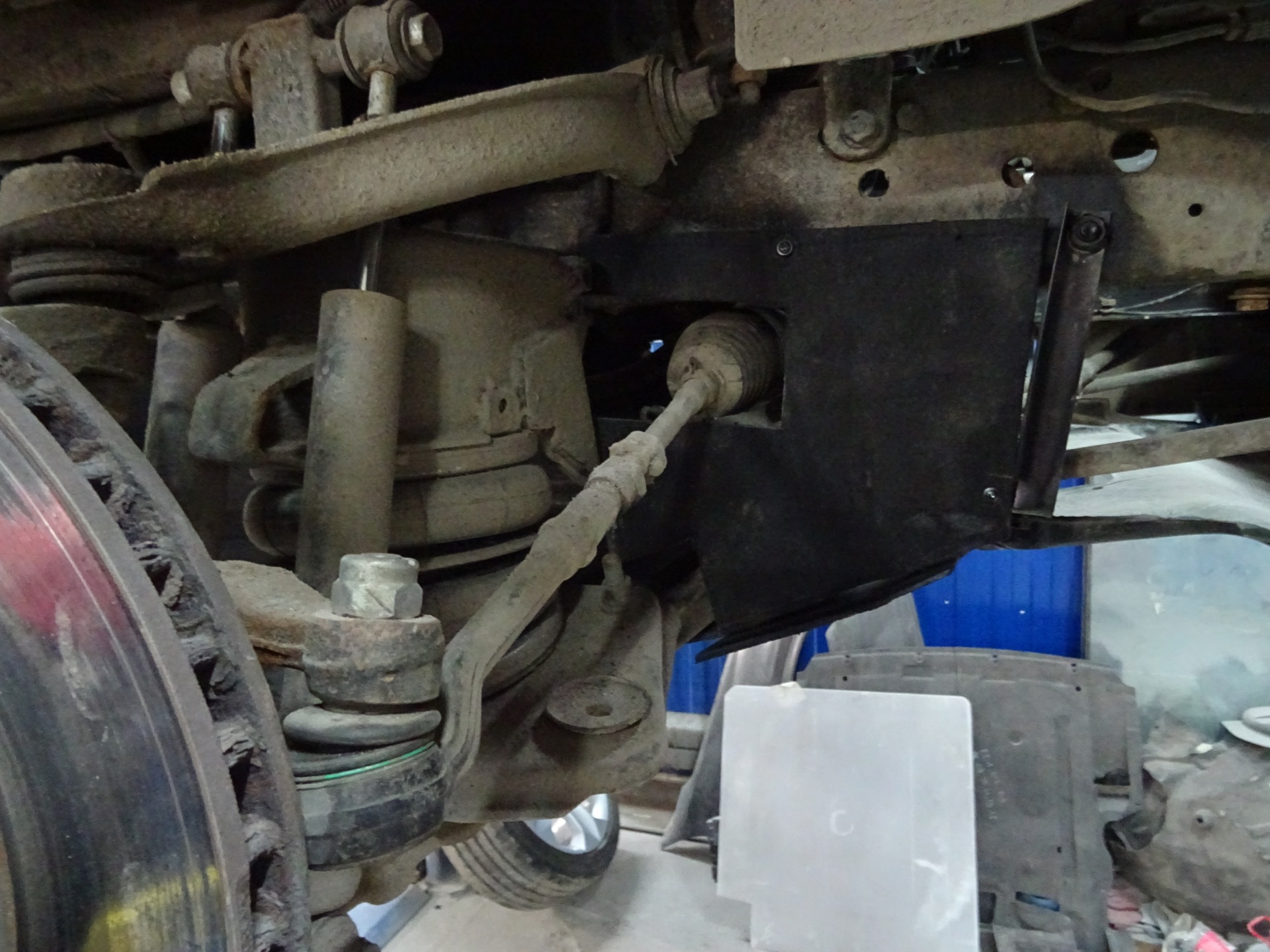 Брызговик мотора — ГАЗ Соболь, 4,4 л, 2005 года | другое | DRIVE2