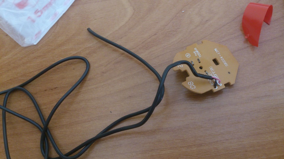 пришлось разрезать провод, так как паяльных материалов в наличии не было((( — Toyota Allex