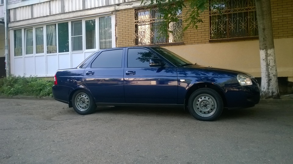 Приора Персей седан полированная