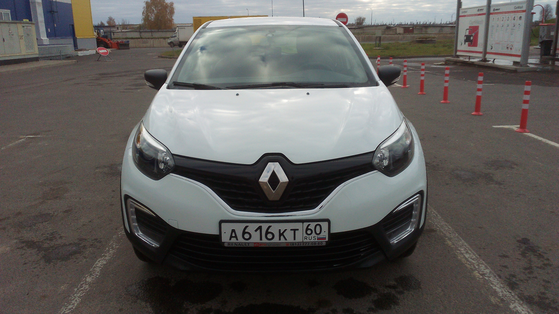 Renault Kaptur (2016) 1.6 бензиновый 2016 | 1.6 Live <Француз> на DRIVE2