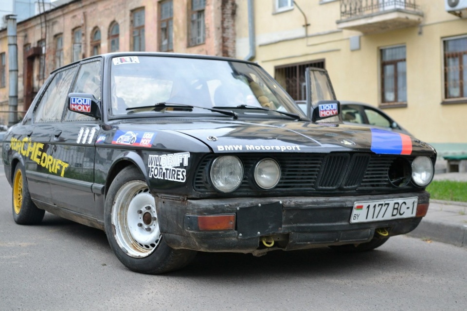 BMW e28 Race