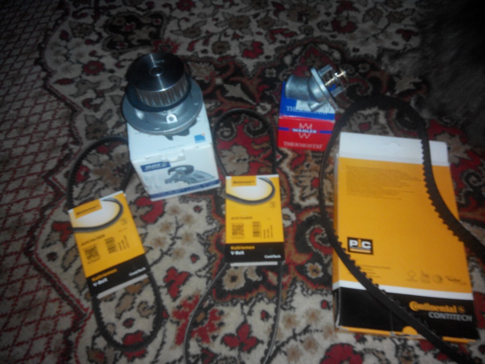 Замена водяного насоса, термостата, ремней: ГРМ, гидрача, генератора ...