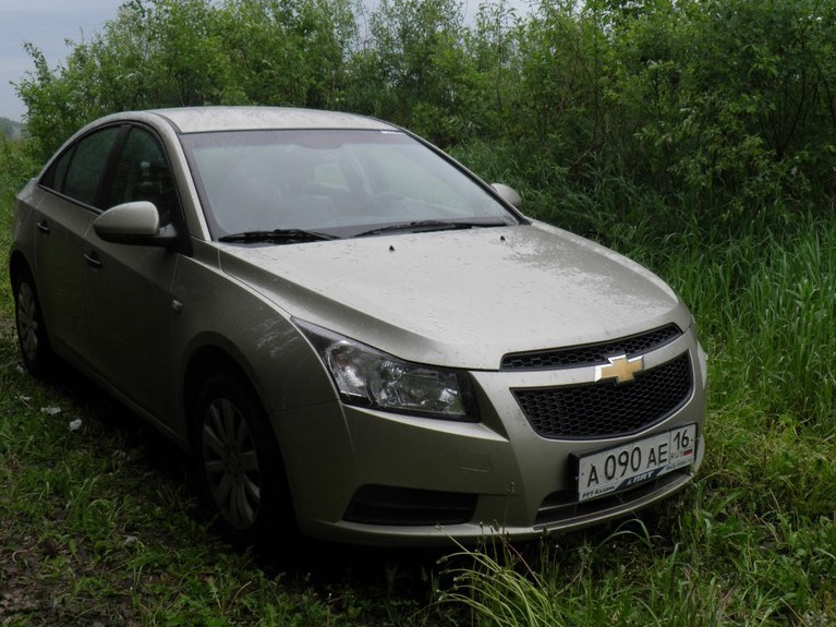 Chevrolet Cruze бежевый металлик