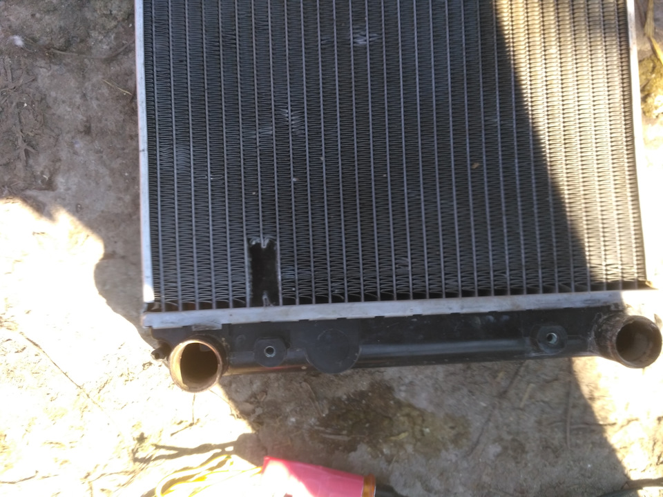 Потек радиатор охлаждения — ЗАЗ 1103, 1,2 л, 2007 года | своими руками ...