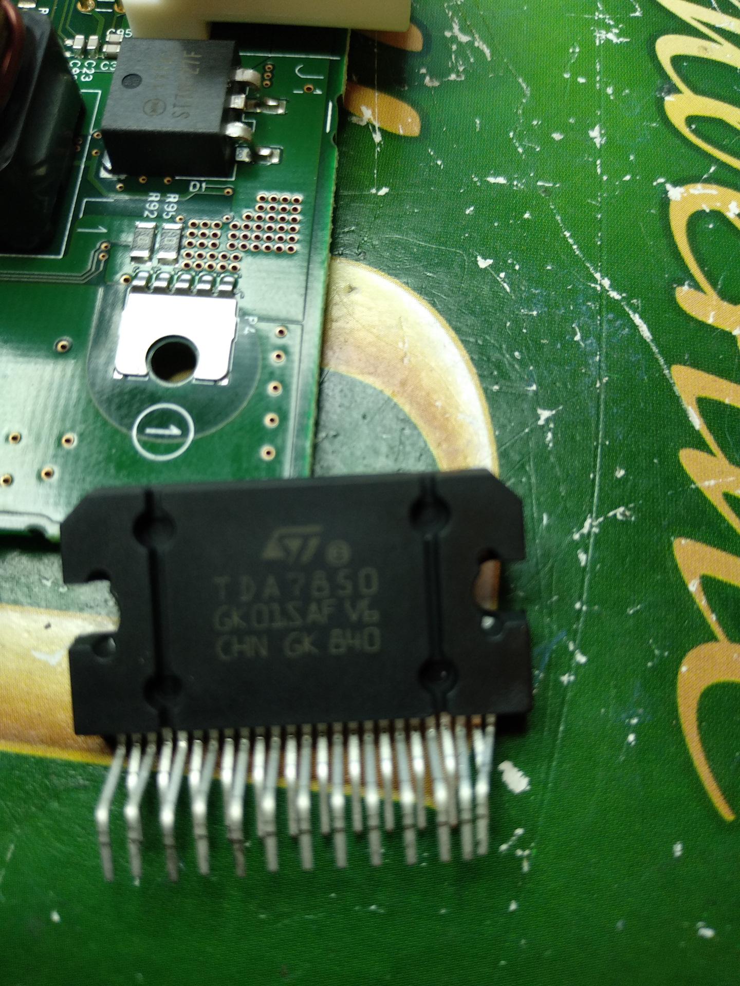 замена микросхемы 4235. Tda7850 входные конденсаторы. звуковая микросхема в автомагнитоле пионер. Tda 7388 усилитель. Pn-2874f-b.