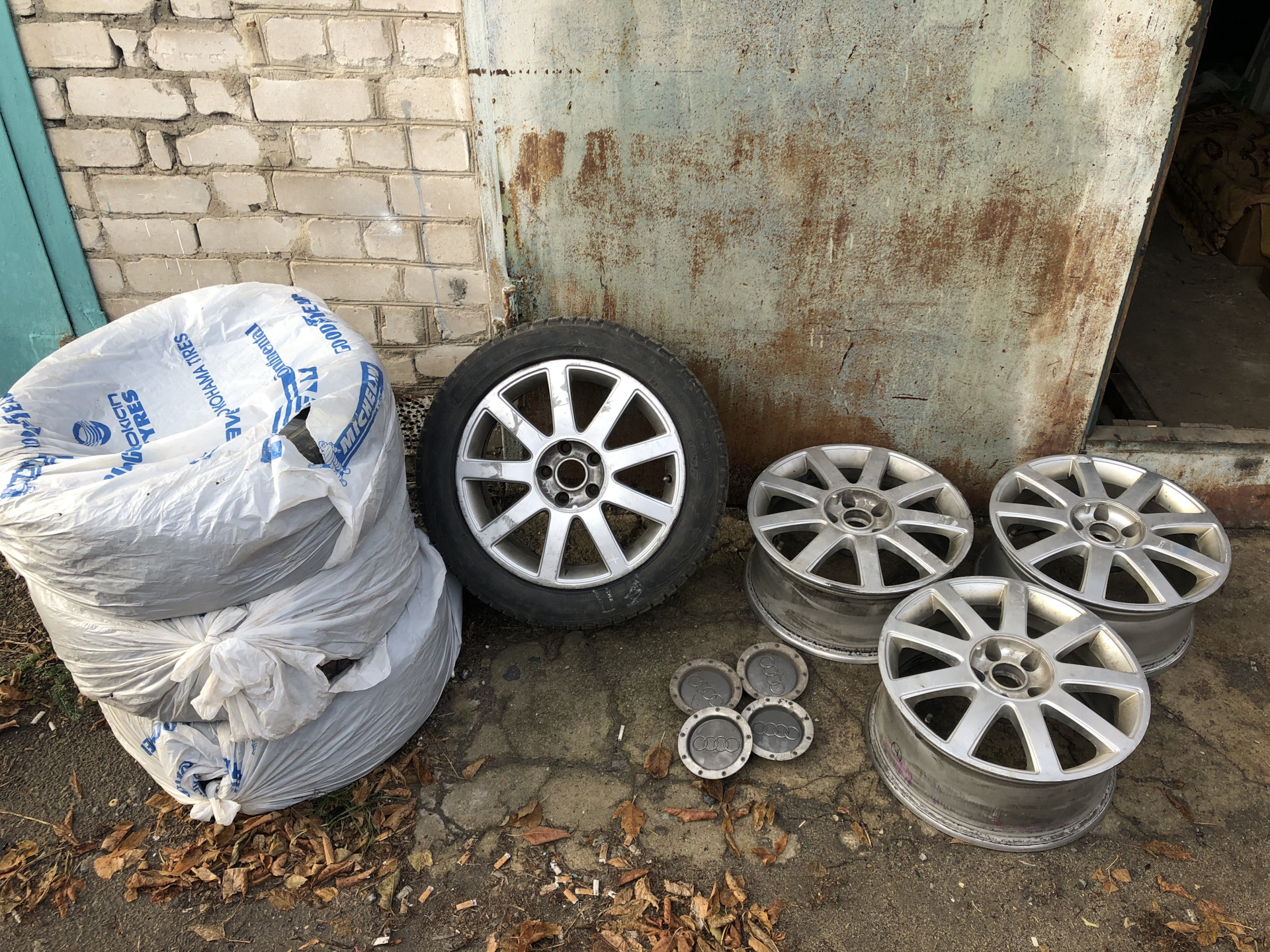 Диски лезет. Типы автомобильных дисков. Jdm диски r18. Иномарки красивыми дисками. Воссен cv5.