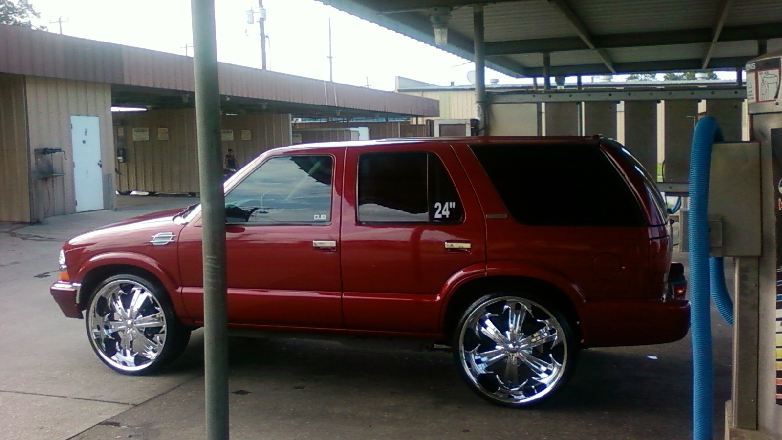 Шевроле блейзер к5 1994. Шевроле блейзер 1998 20 колеса. Расширители арок шевроле блейзер 1997 4. Blazer 1998. Blazer 2420 gts обзор.