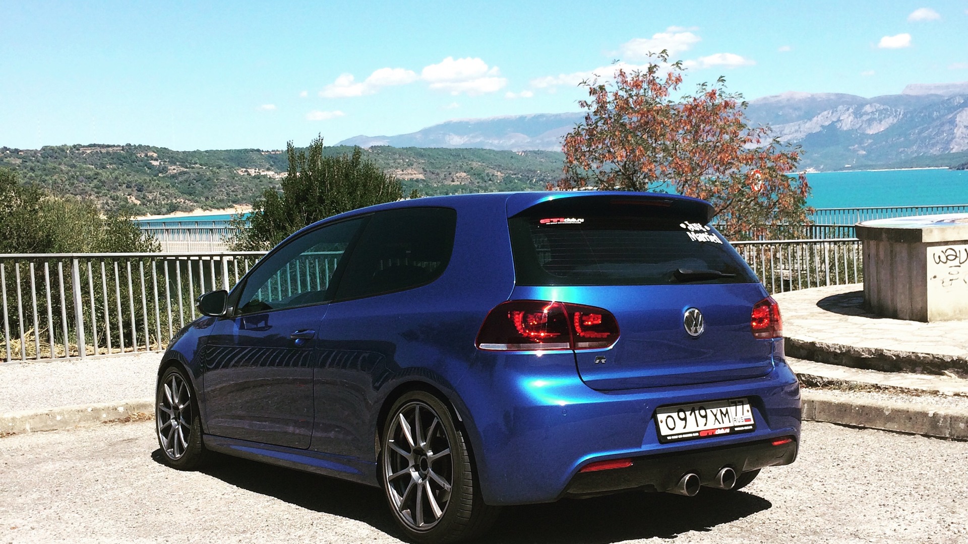 Volkswagen Golf 6 синий мат