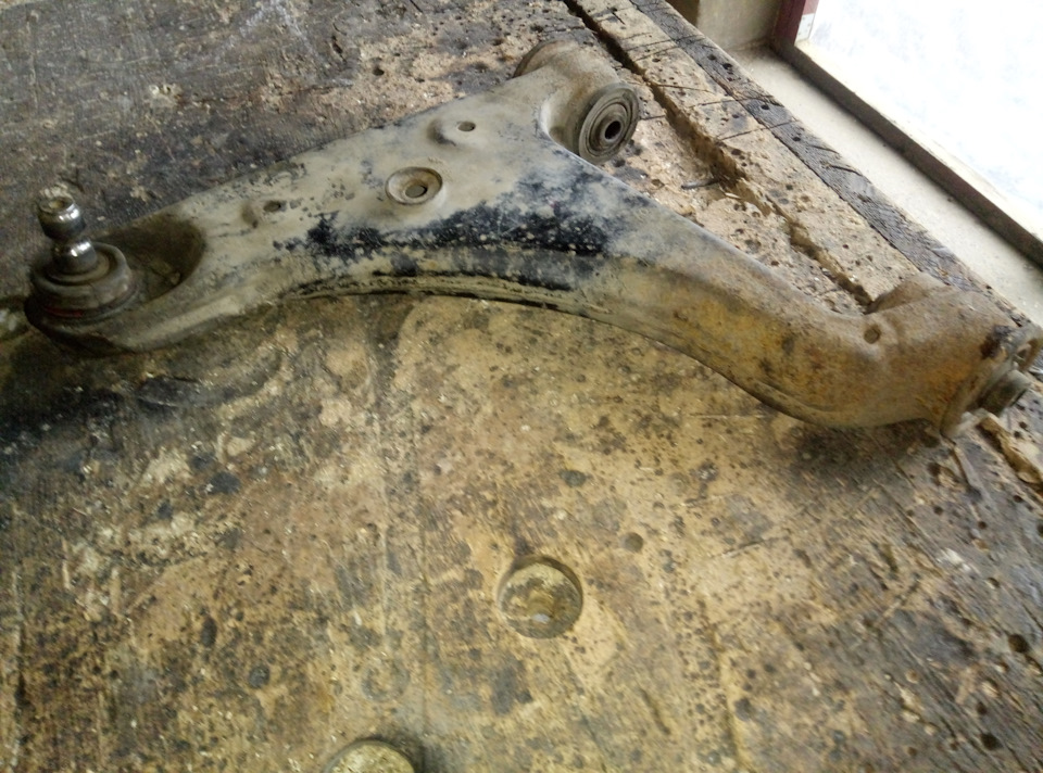 |Замена левого ступичного подшипника, ревизия рычага, восстановление ...