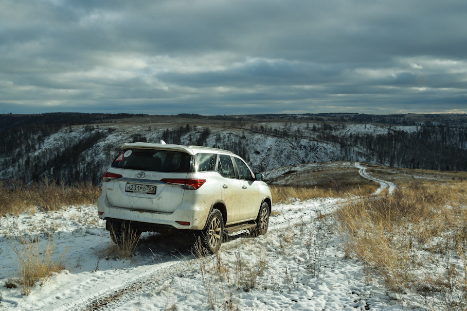 Обзор автомобиля toyota fortuner. Смотреть фото Обзор автомобиля toyota fortuner. Смотреть картинку Обзор автомобиля toyota fortuner. Картинка про Обзор автомобиля toyota fortuner. Фото Обзор автомобиля toyota fortuner