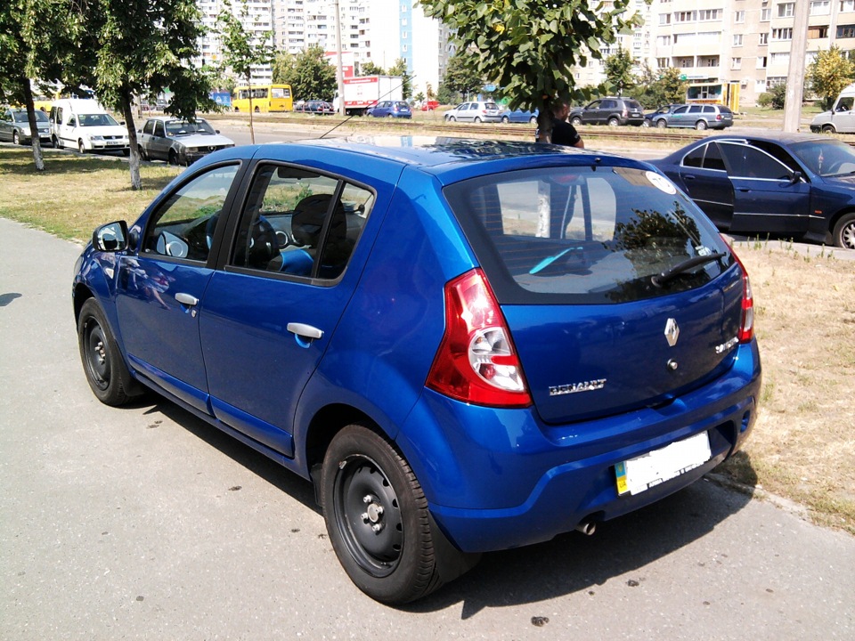 Рено сандеро синий фото фотки - Renault Sandero 1G, 1,4 л, 2011 года фотография DRIVE2