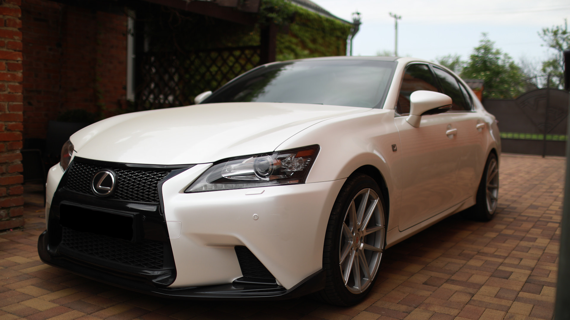 Lexus GS (L10) 2.5 бензиновый 2013 | Белый Перламутр на DRIVE2