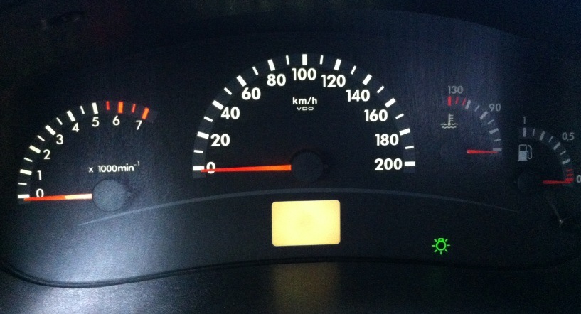 Перегорела лампочка на панели приборов — Lada Калина универсал, 1,6 л ...