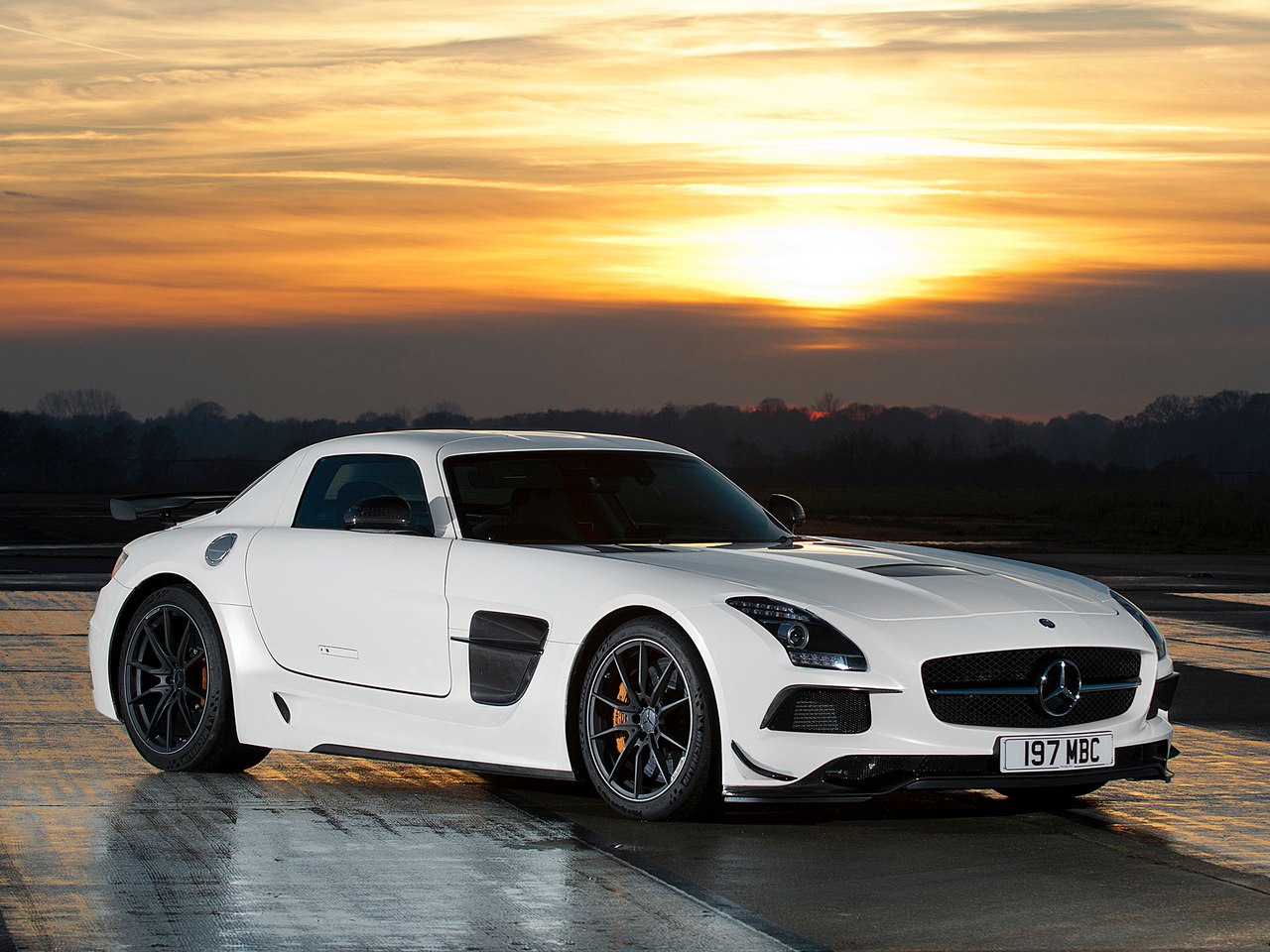 Mercedes Benz SLS AMG Black