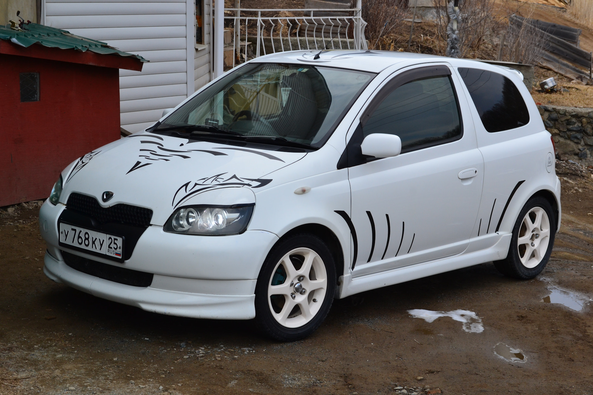 Toyota Vitz 2001 Tuning