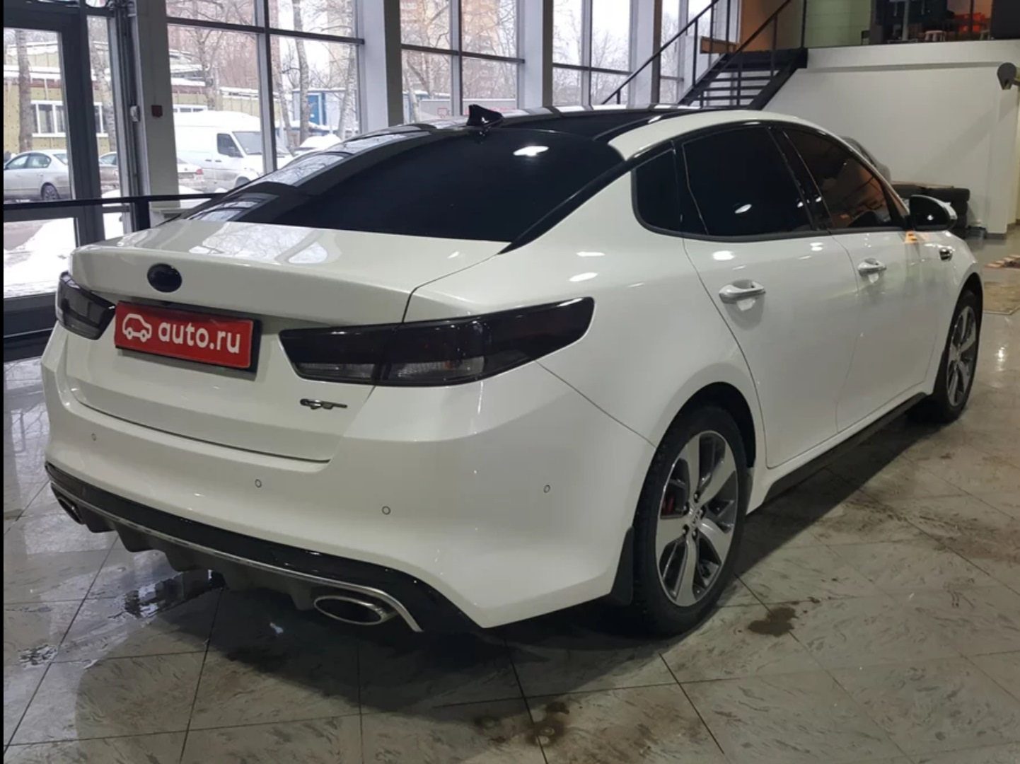 Kia Optima gt 2018 белая