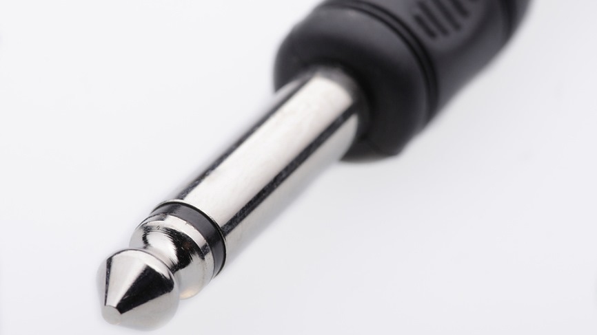 nasazhivaetsya-na-fallos-seksualnaya-popa-i-chlen