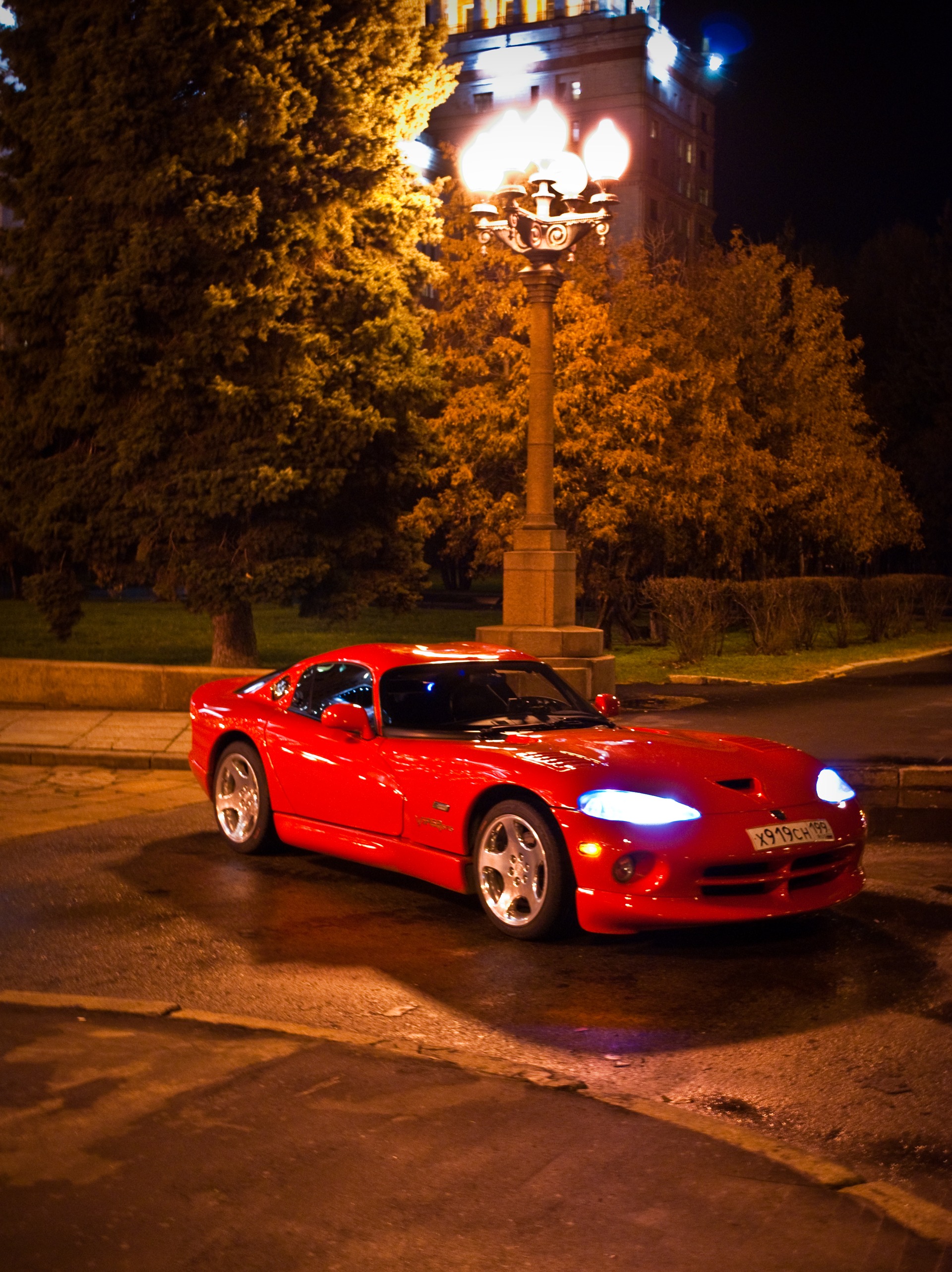 Dodge Viper закат