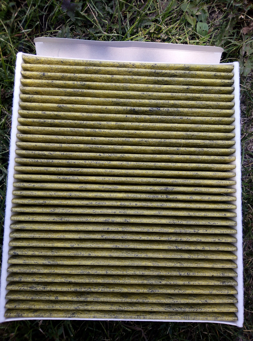 Фильтр салона MANN-FILTER FP 26 010 — Volkswagen Polo liftback, 1,6 л ...