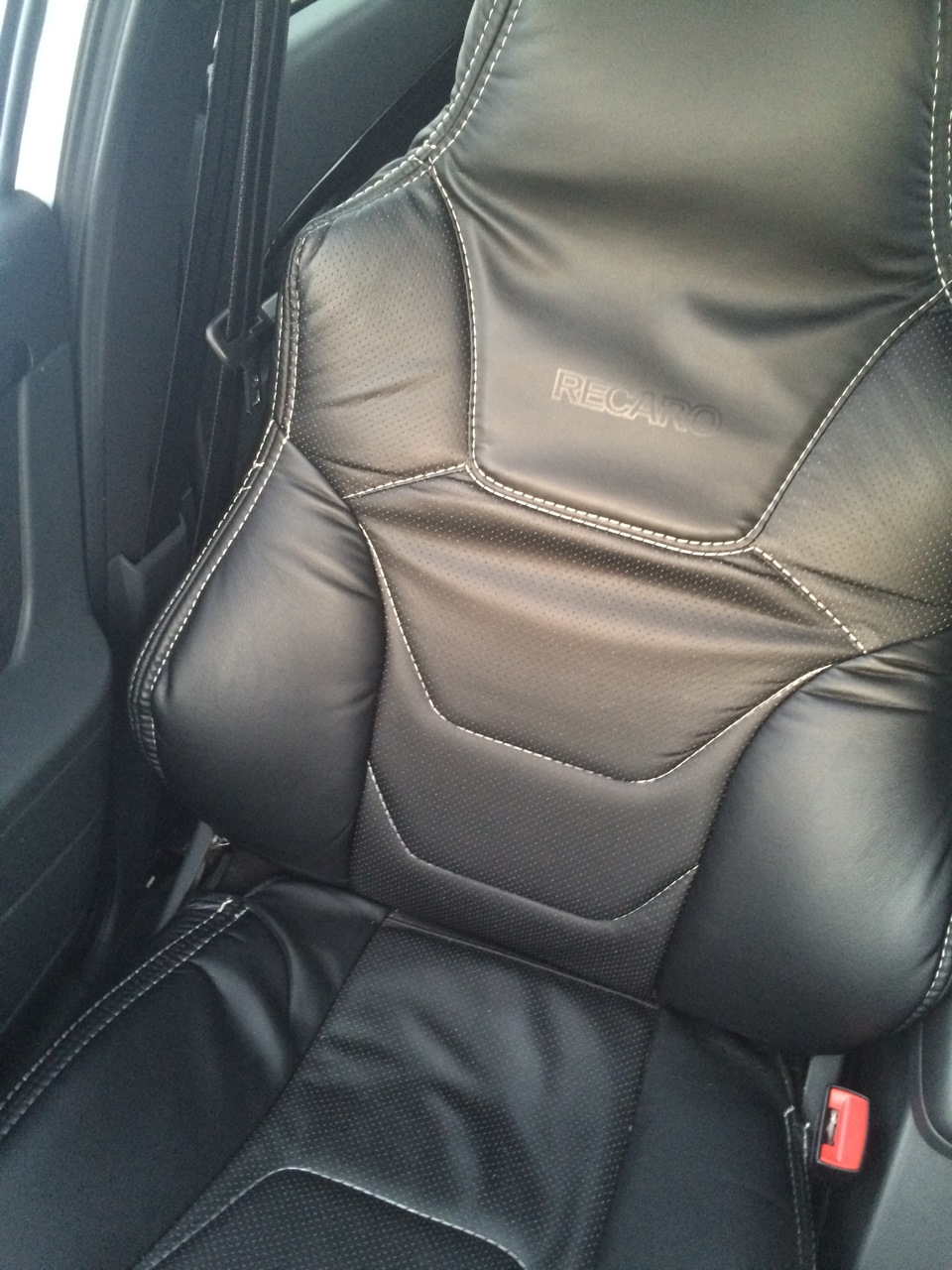 Чехлы и установка акустической полки — Lada Приора седан, 1,6 л, 2014 ...