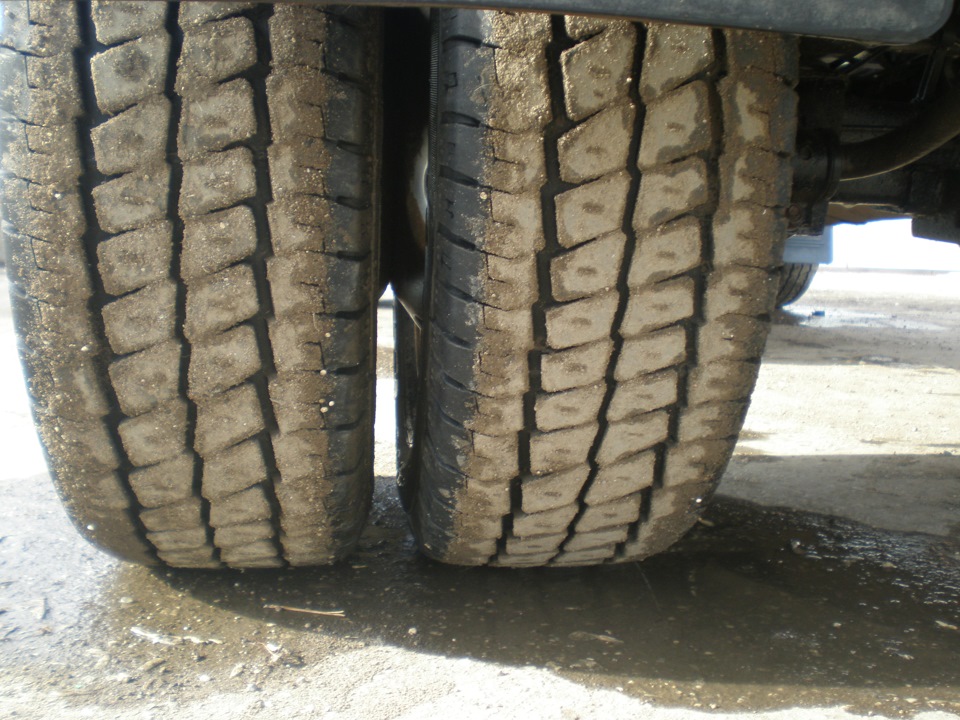 Б у шина газель. 205/75 R16 Газель спарка. 215/75 R16 Газель спарка. 215/65 R16c на Газель. Резина 205 70 r16 с на Газель.