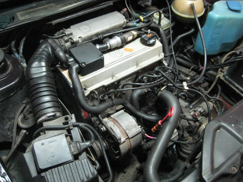 Двигатель volkswagen b3. Passat b3 мотор 2e. Двигатель 2е Фольксваген Пассат б4. VW Passat b3 2.0 2e. Пассат б3 2.0 инжектор.