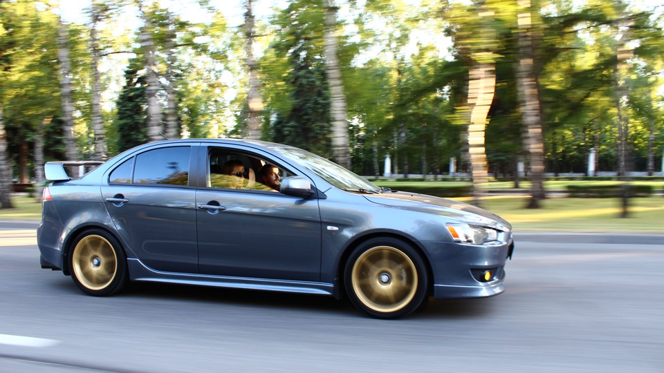 Mitsubishi lancer drive2