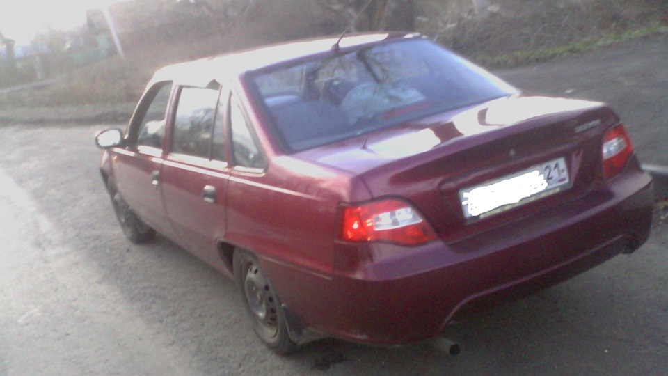 Daewoo Nexia 150 вишнёвая