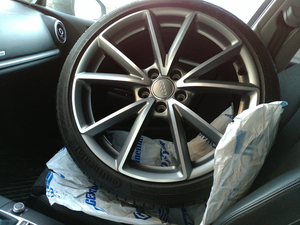 Покупка оригинального комплекта колес R19 с резиной 235/35 (лето ...