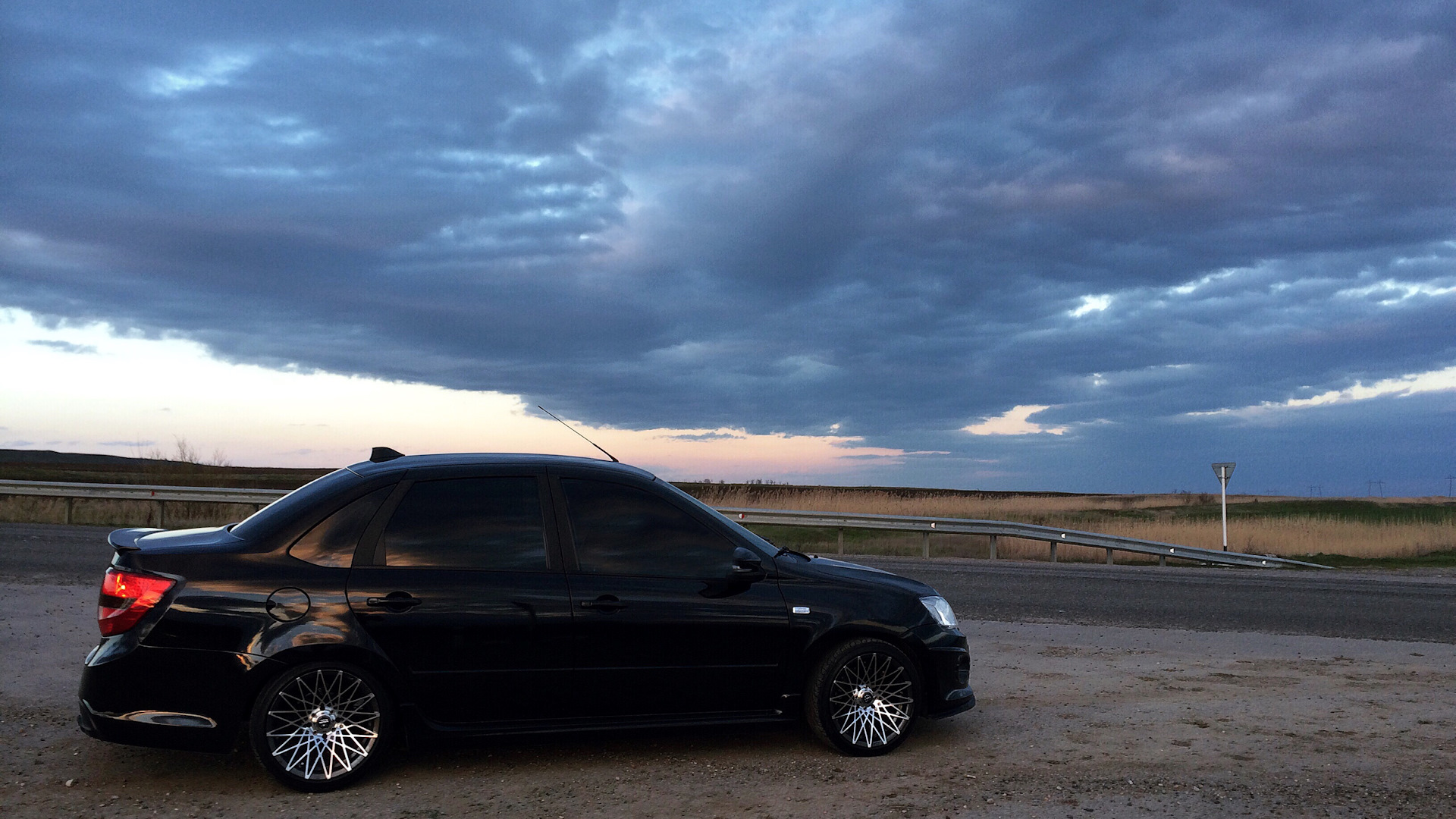 Lada Granta Sport 2021 тонированная