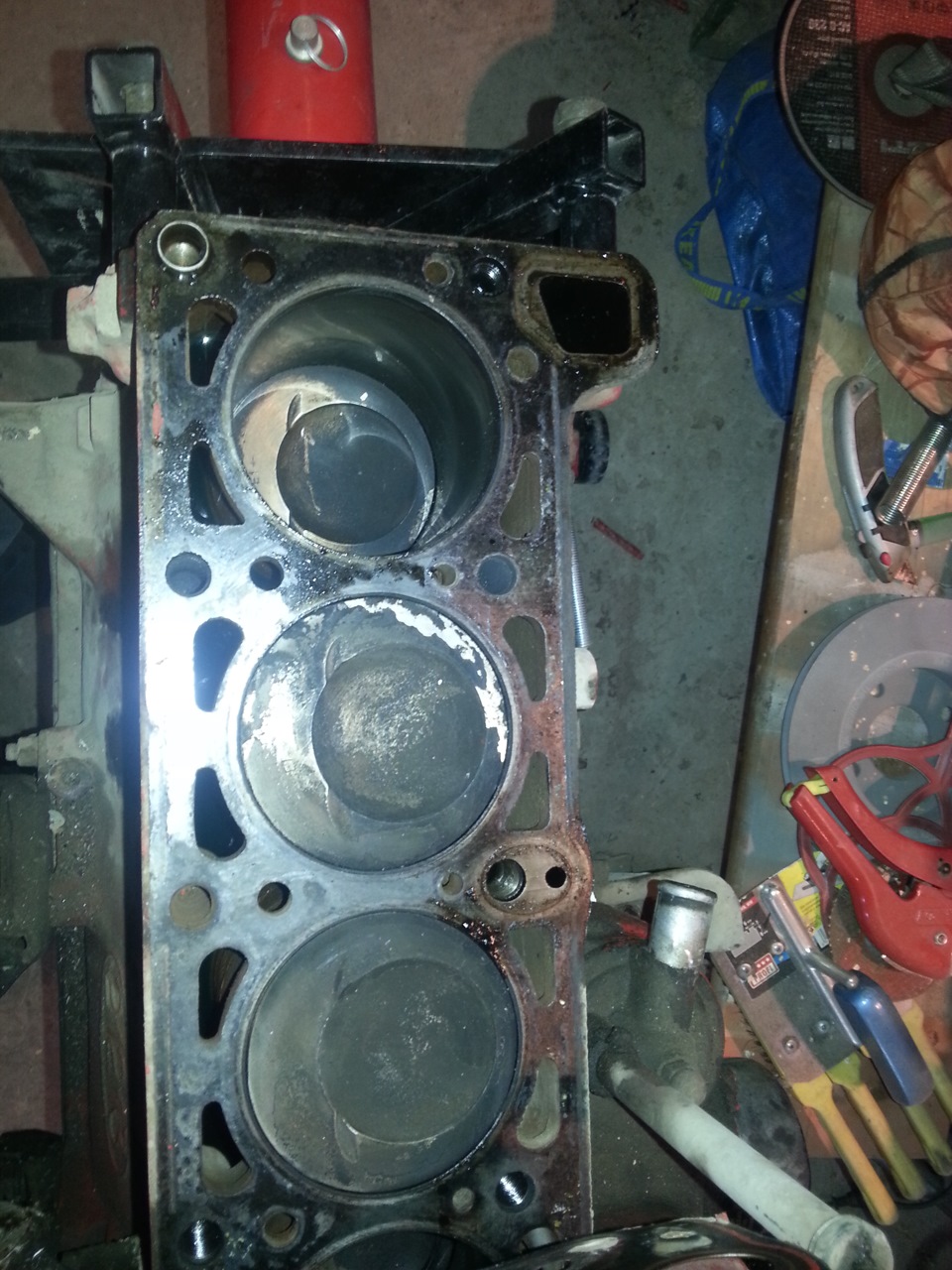 Продам двигатель 21213 инжектор со всем провсем кроме мозгов. — Lada ...