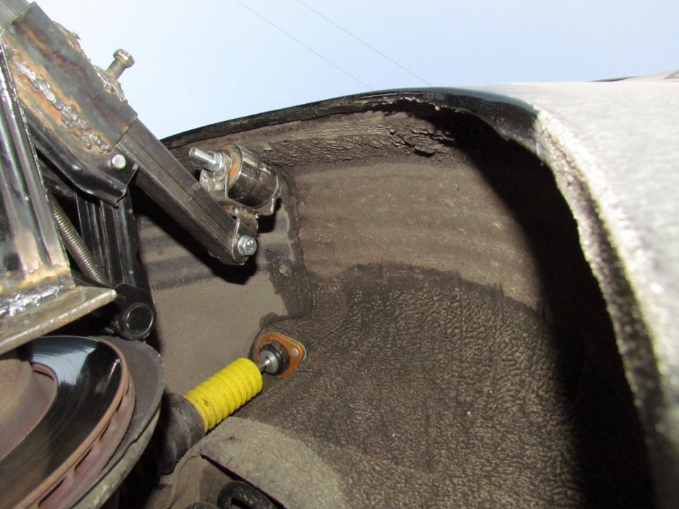 так стало (фотка плохая, но кромка закаталась под самый некуда) — BMW 3 series (E46)