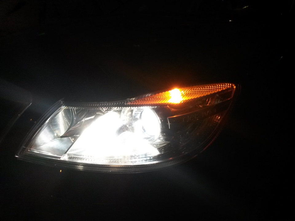 Оранжевые ДХО и Габариты + Osram night breaker unlimited H7 — Skoda ...