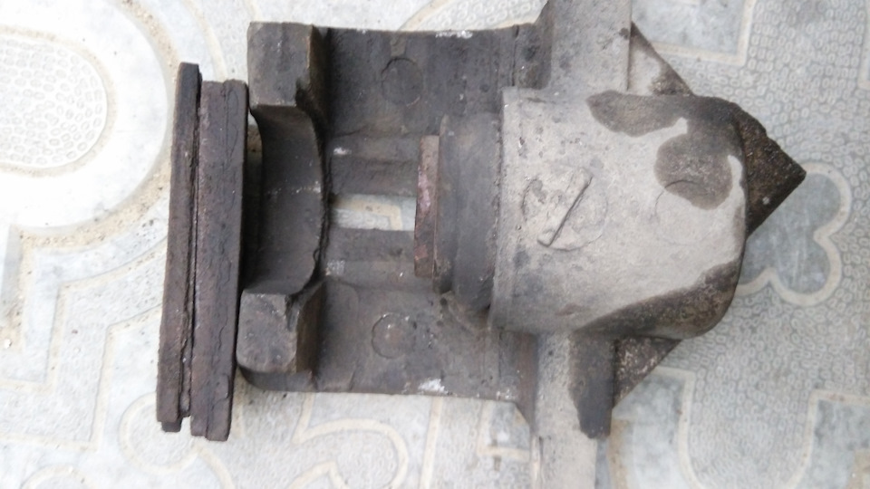 вот так выглядит левый — Lada Ока 11113