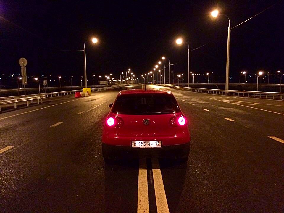 Ночная развязка — Volkswagen Golf Mk5, 1,4 л, 2008 года | фотография ...