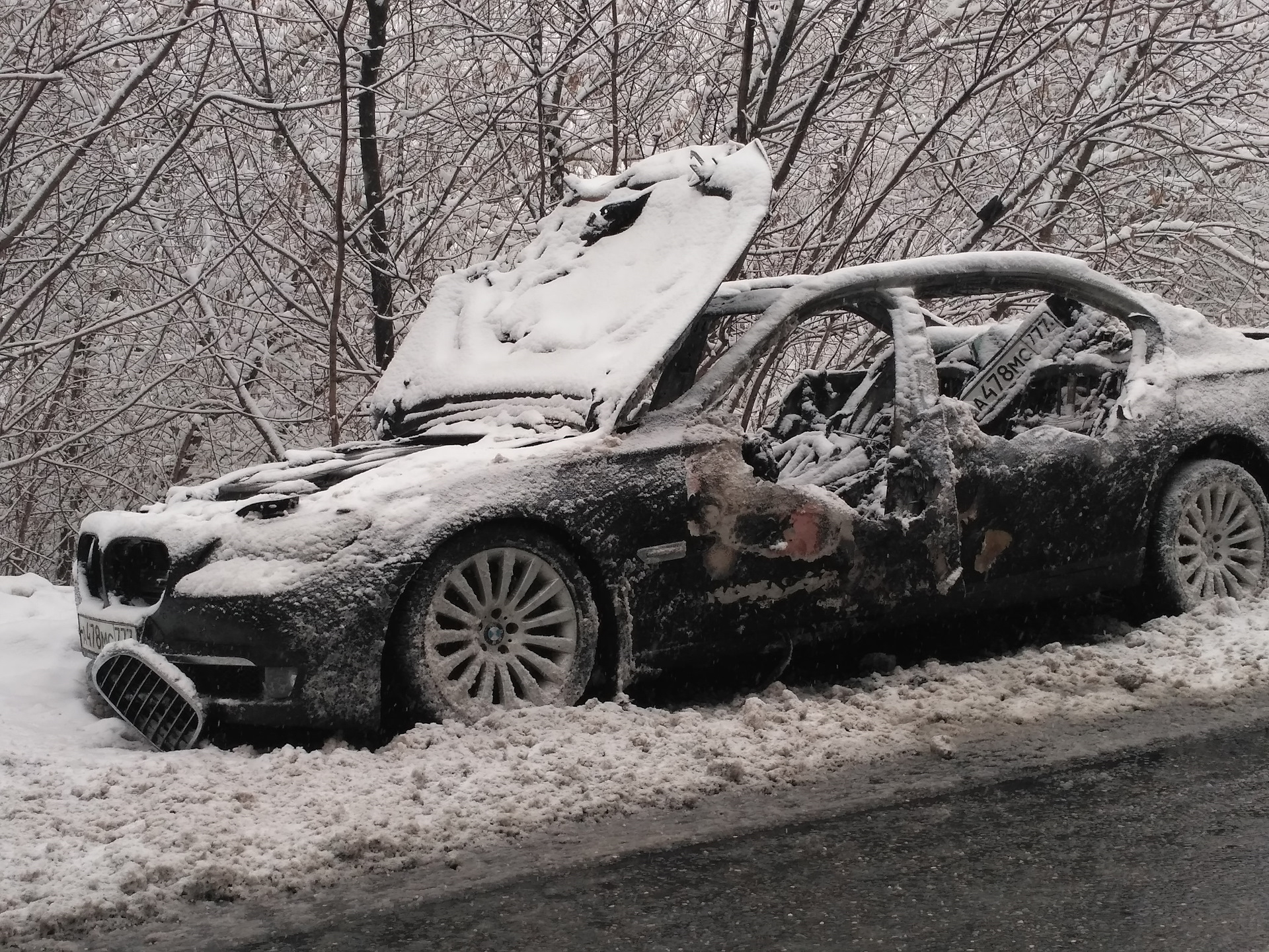 Бумер на Кременчугской. Москва — Сообщество «Брошенные Машины» на DRIVE2