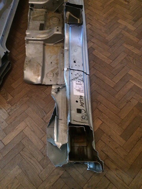 cf77981s-480.jpg