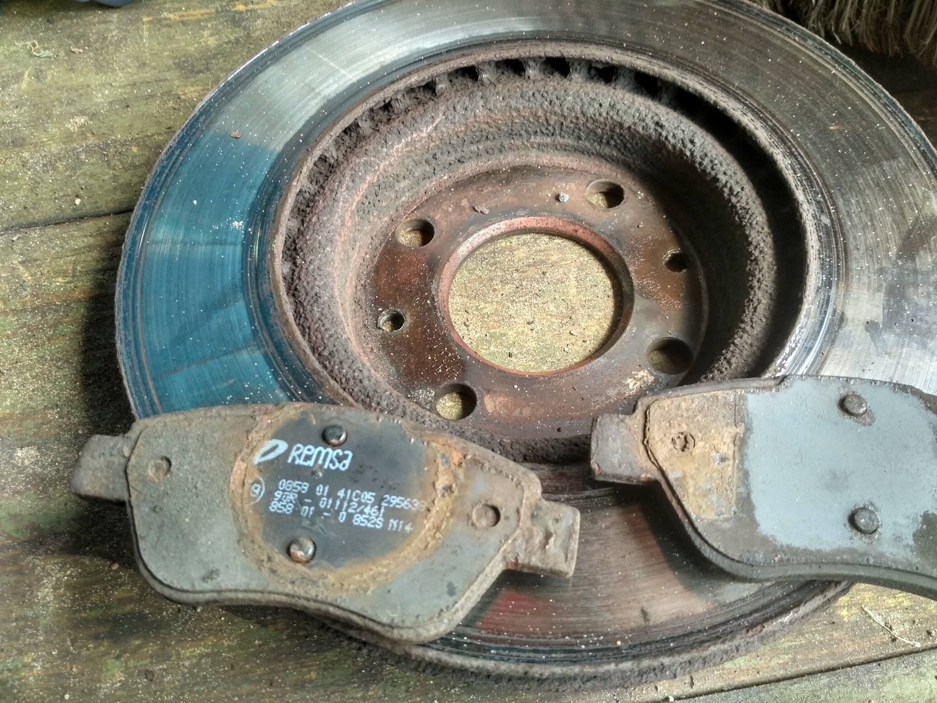 Тормозной диск remsa 697710. 4. Фиат дукато задние тормозные диски. Размер диска калина и ваз 2115. Тормозной диск remsa 649210.