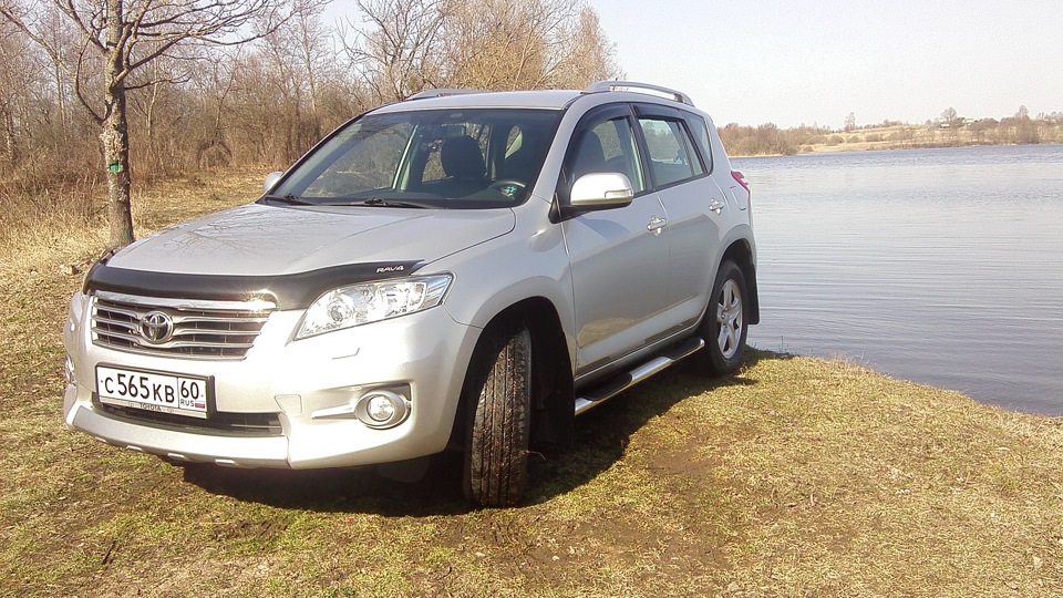 Toyota RAV4 (III) 2.0 бензиновый 2011 | 4х4 на DRIVE2