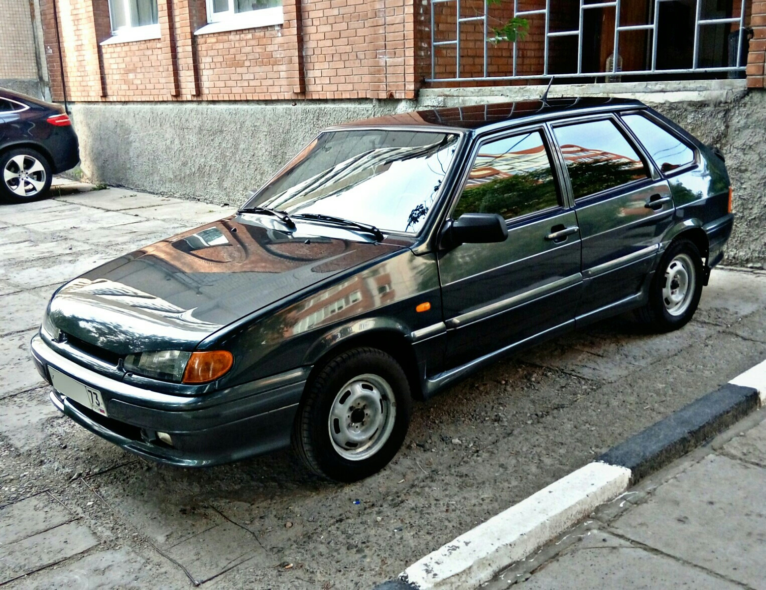 Масло полусинтетика 2114. Масло полусинтетика 2114 двигатель. Синтетика в ваз 2114. Ваз 2114 салон с приборной панелью с кольцами. Синтетика в ваз 2114.