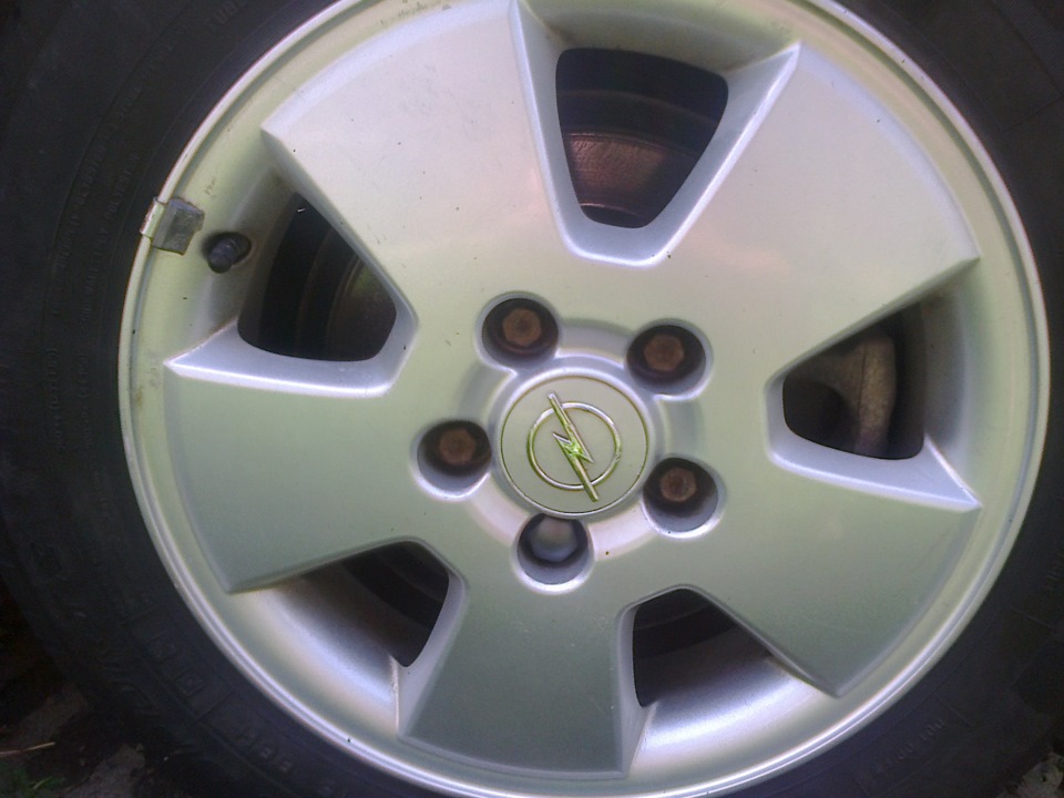 Колпачки колесных болтов — Opel Astra G, 1,8 л, 2004 года | аксессуары ...