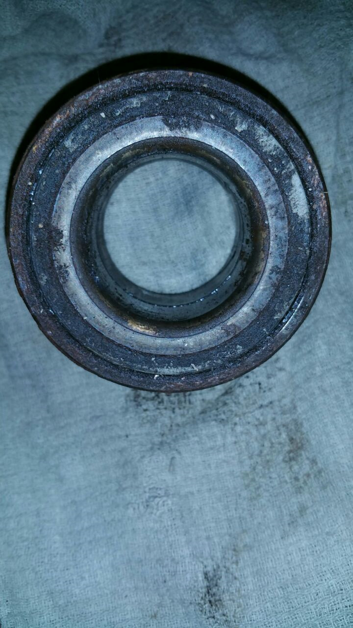 Замена переднего правого ступичного подшипника — Toyota RAV4 (II), 2 л ...